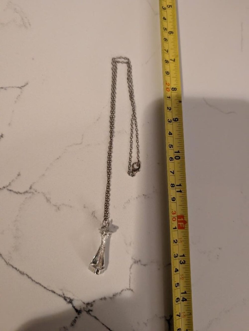 Vintage Silver Tone Seattle Space Needle Pendant Necklace